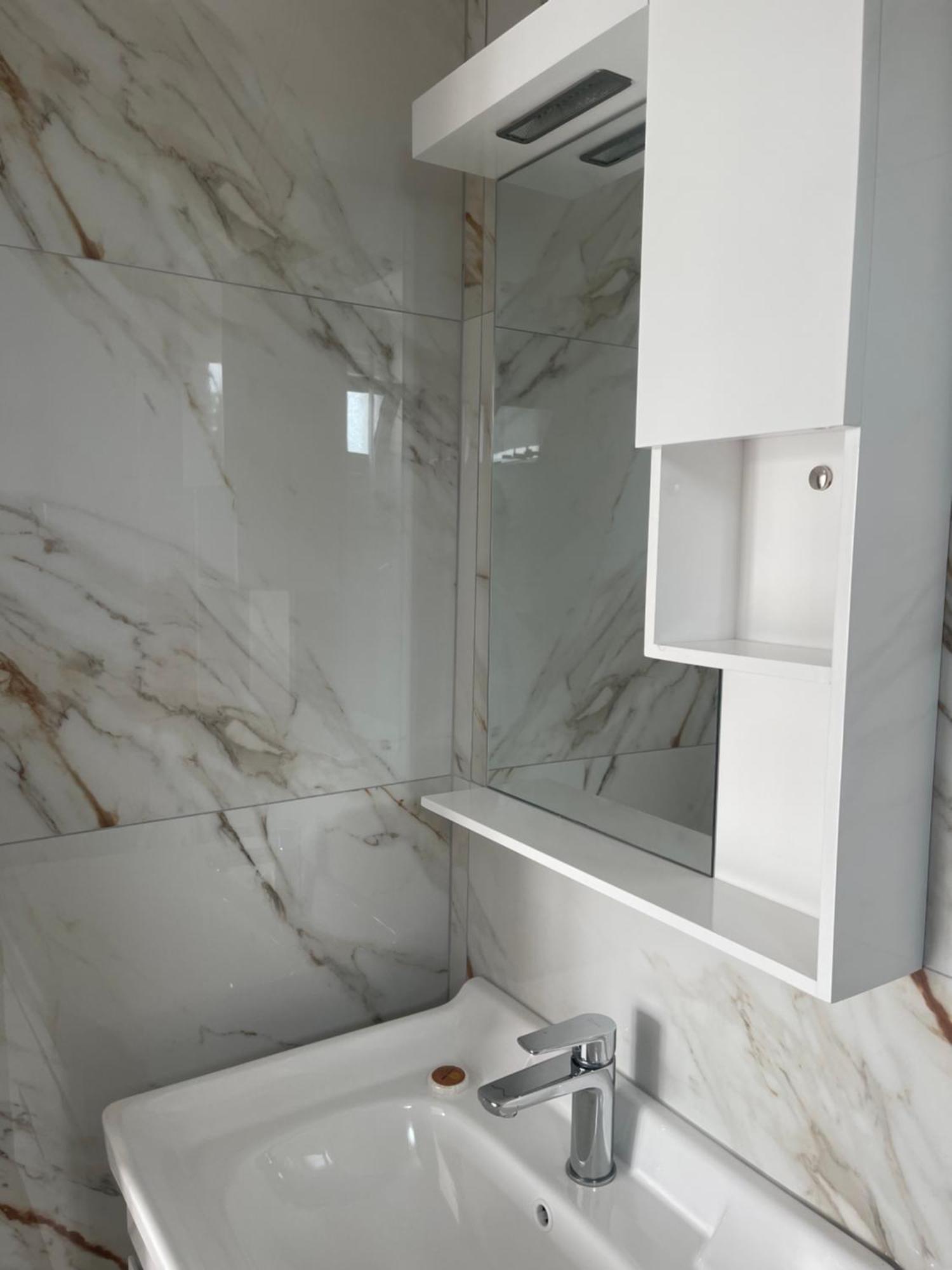Ambelas Guest 5 Lodge Himare